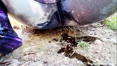 Pissing in the street! Come watch LilKiwwiMonster get her panties wet and pee in the dirt!